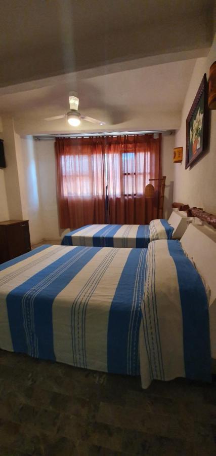 Hotel Corona Zihua زيهواتانيجو المظهر الخارجي الصورة